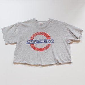 Blues Apparel | Cropped Oversized Mind the Gap Tee | Heathered Grey